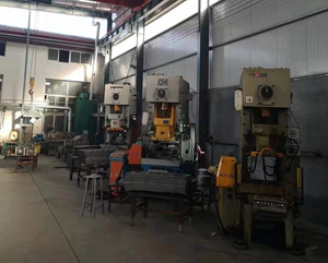 剪（jiǎn）板機，折彎機等鈑金設備