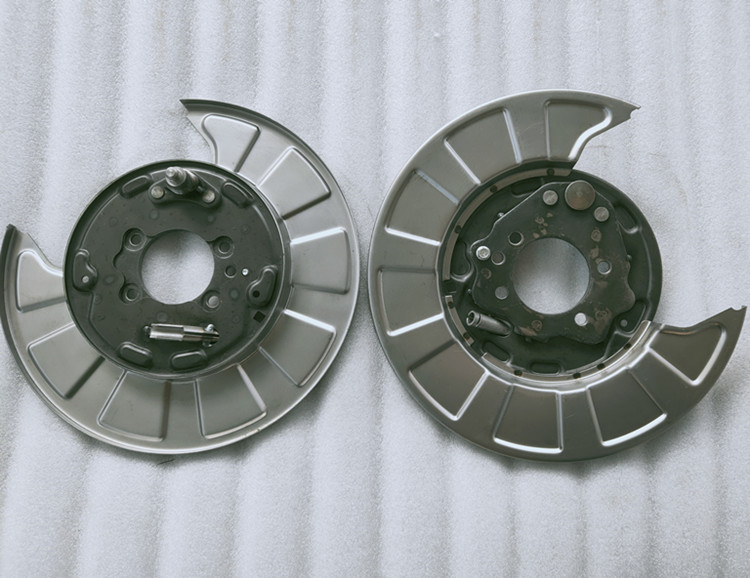 五金衝（chōng）壓模具的間隙值應酌情增減