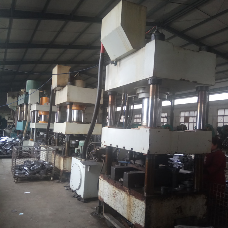  衝壓件廠衝（chōng）壓加工設備的（de）種類