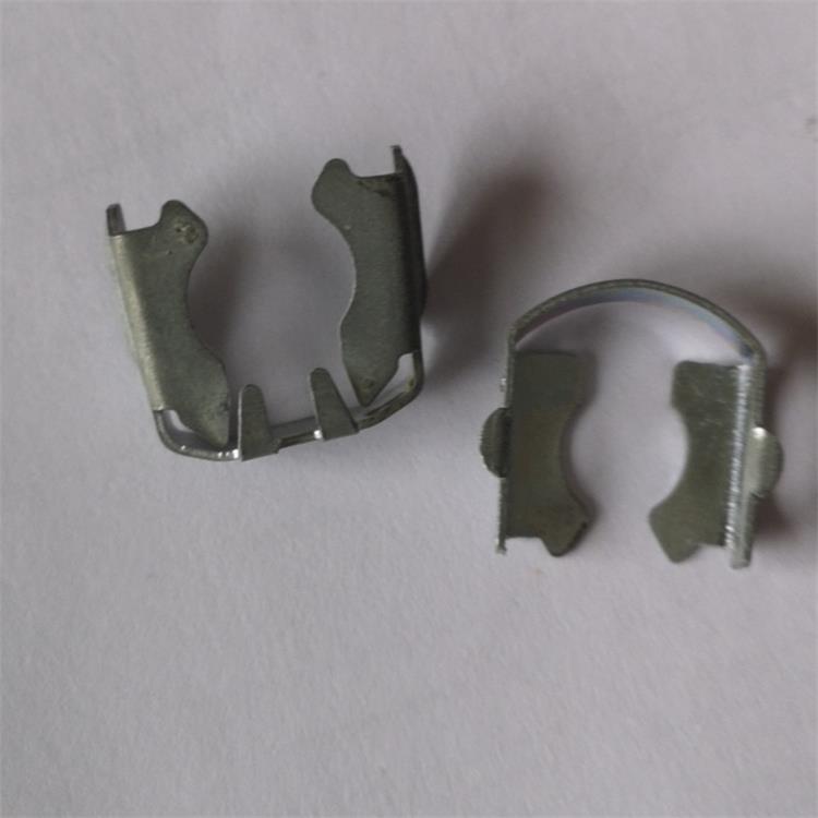 彎曲形衝壓件生產時的工序安排情況