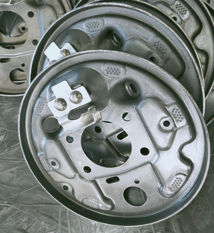 影響五金衝壓（yā）件模具使用壽命的因素 