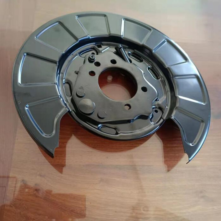 生產汽車刹車底板（bǎn）采用的是冷衝壓工藝