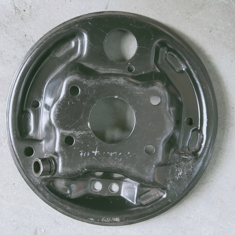 在精密衝壓過程中如何避免衝壓件產生撕裂（liè）