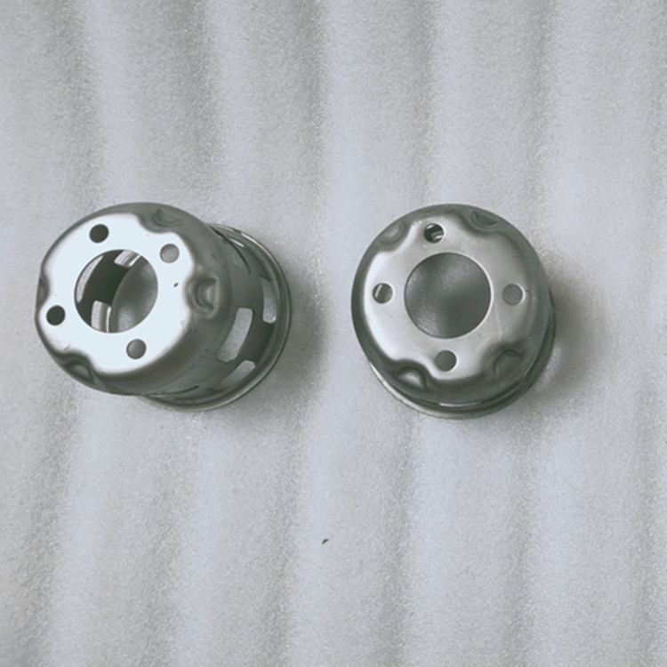 衝壓件冷擠壓加工時影響金屬（shǔ）流動的因（yīn）素