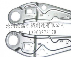 衝壓件加工淬火與回（huí）火是模具熱處理中的重要環節