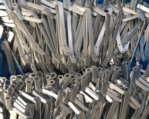 衝壓件加工是推動整個社會產業升級中（zhōng）不可替代（dài）的（de）基礎作用